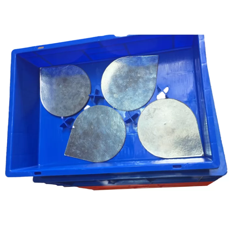 8 inch Owl shape cake base